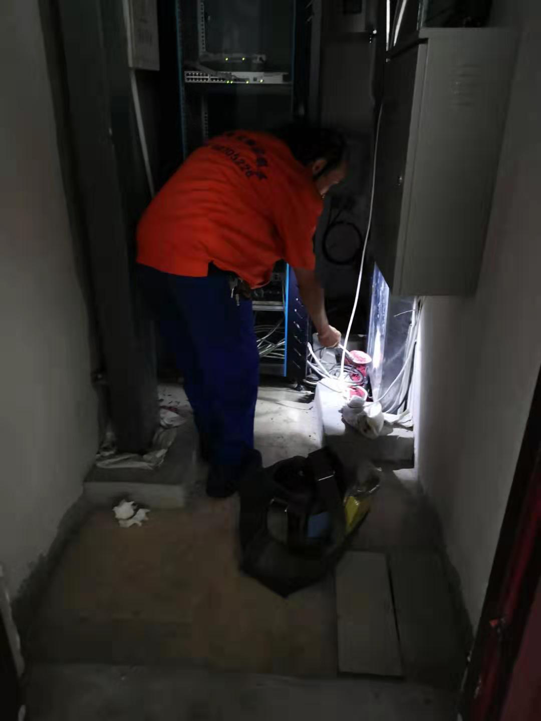 2019年貴州賓隆投資管理有限公司“賓隆購物”超市滅鼠、殺蟲